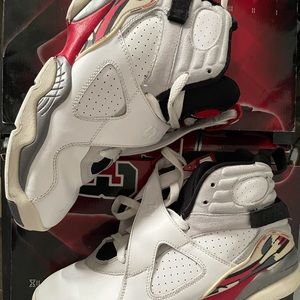 JORDAN RETRO 8